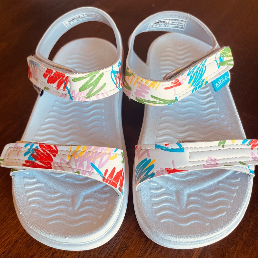 NEW Native Crayola Sandals - Size 8 (toddler)